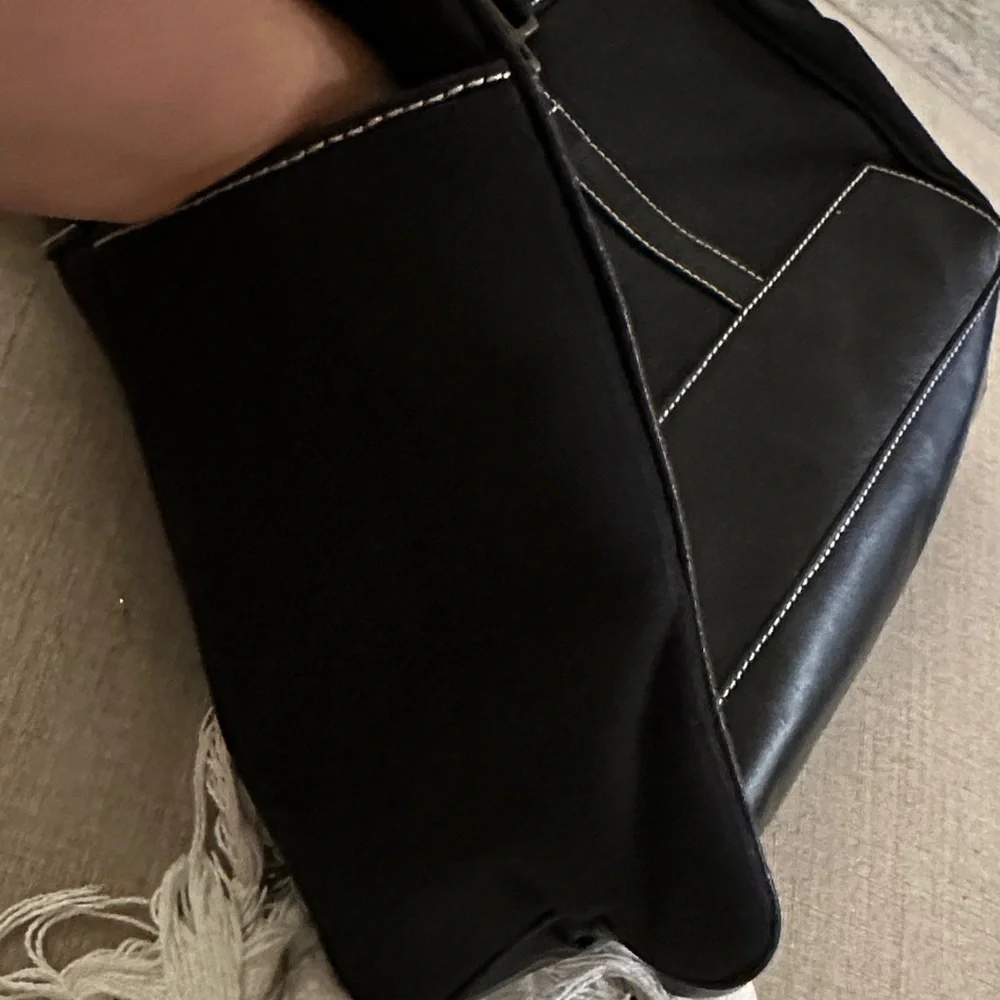 Elegant Black Tote Bag - Preloved